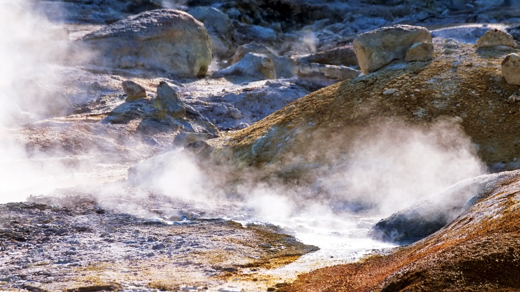 DIA_USA2002_066 1080.jpg - Bumpers Hell, Lassen Volcanic National Park